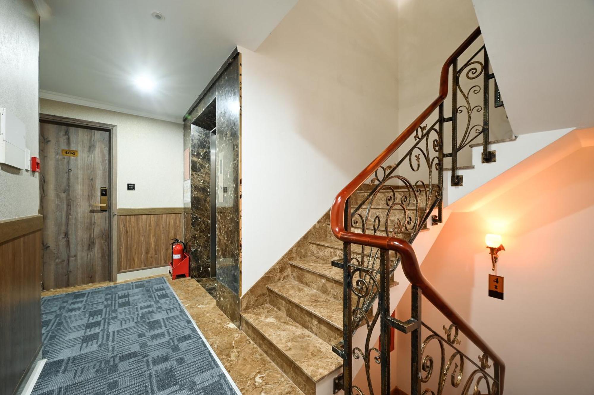 The River Park Hotel Хошимін Екстер'єр фото