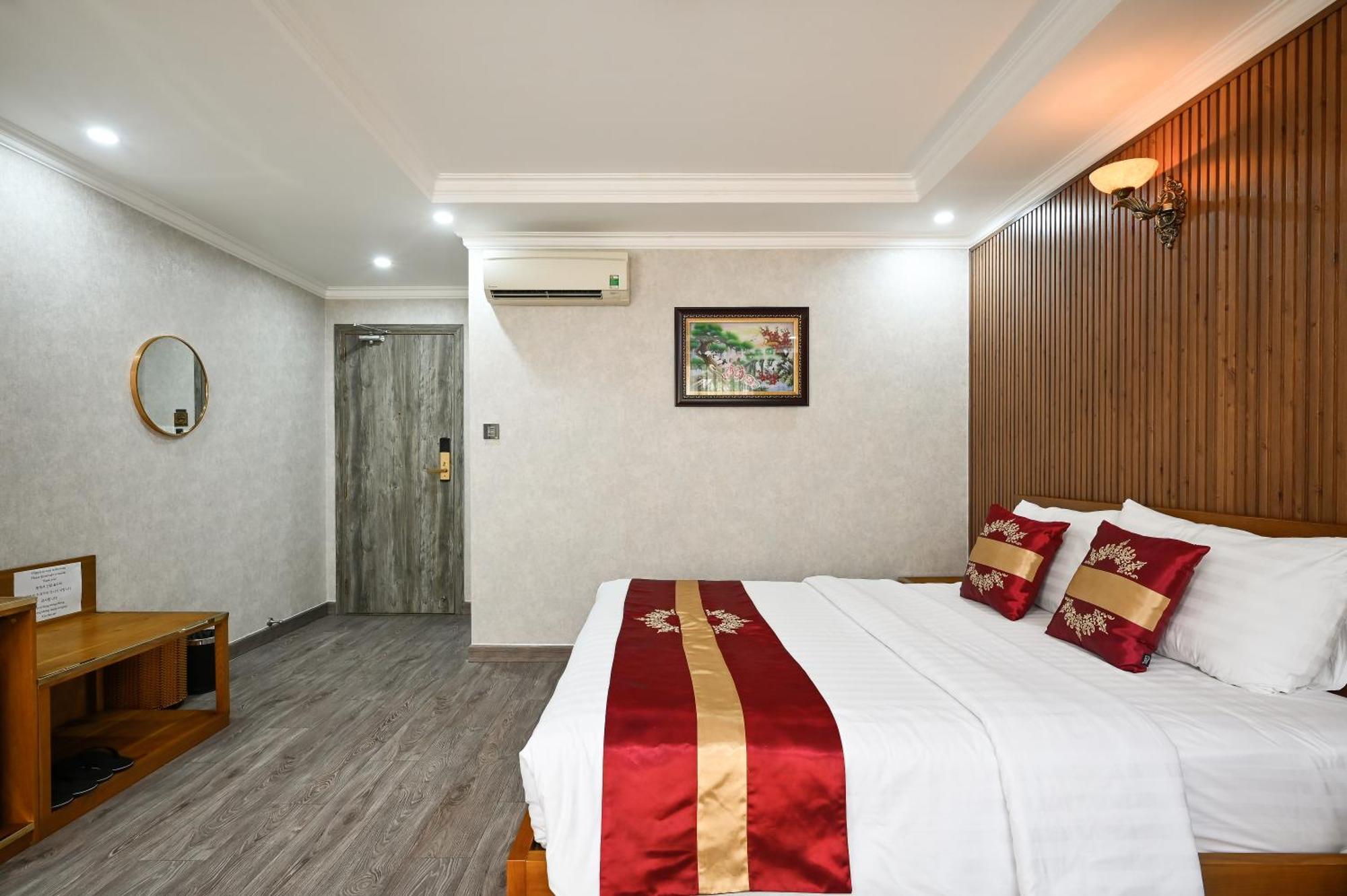 The River Park Hotel Хошимін Екстер'єр фото