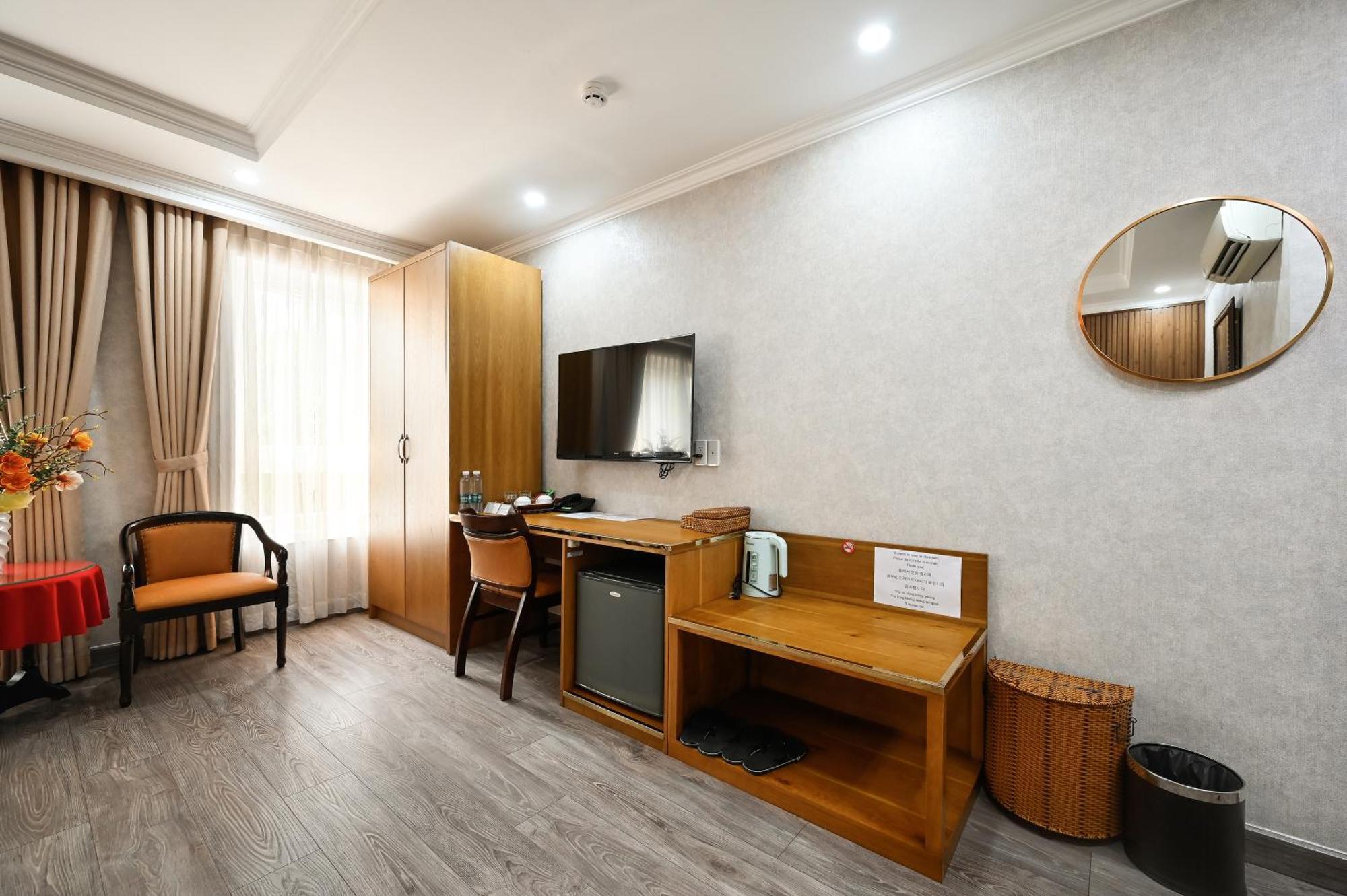 The River Park Hotel Хошимін Екстер'єр фото