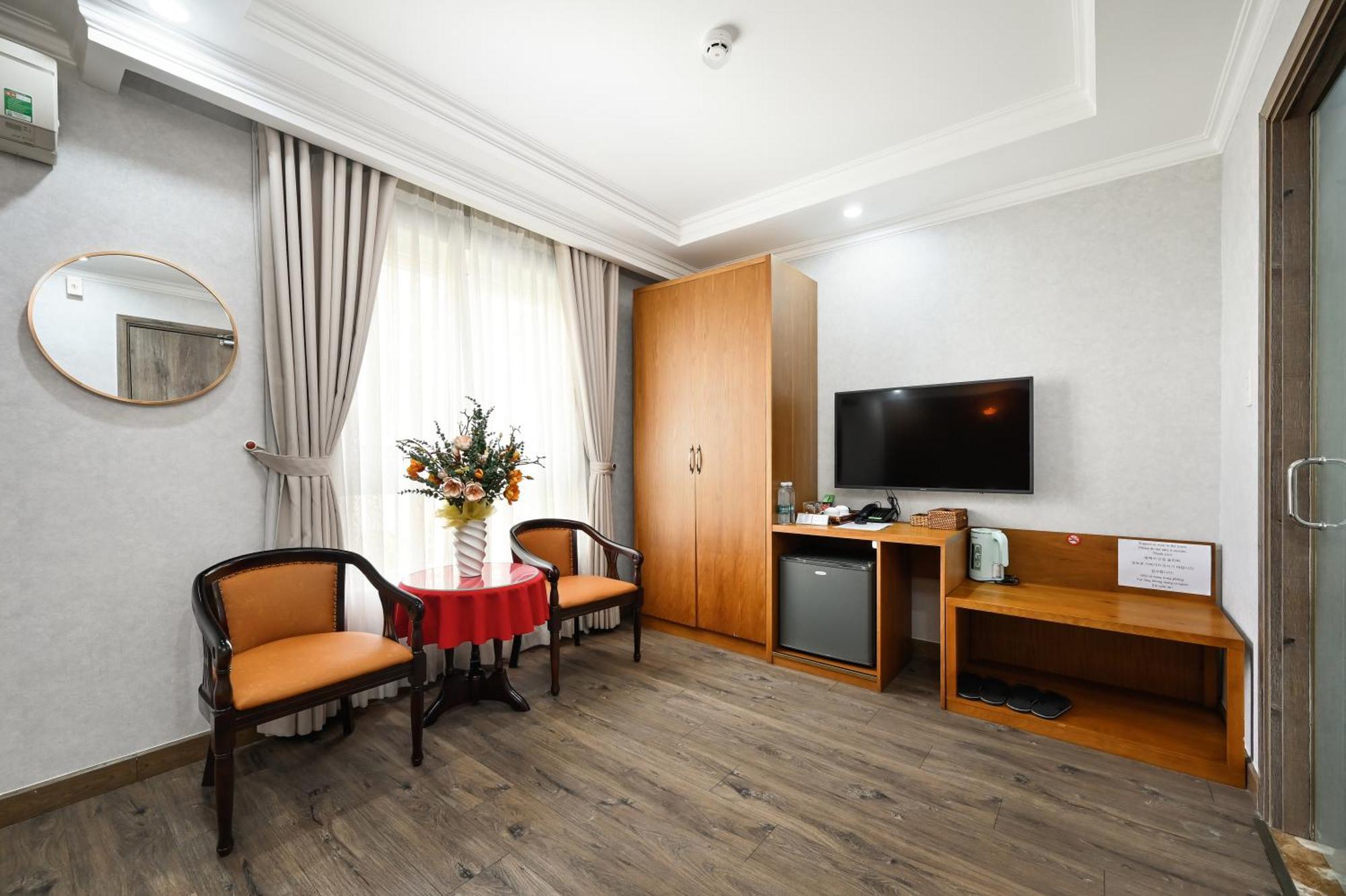 The River Park Hotel Хошимін Екстер'єр фото