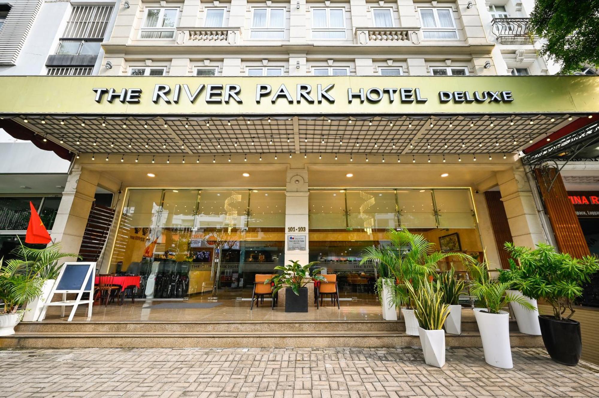 The River Park Hotel Хошимін Екстер'єр фото
